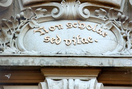 Nicht für die Schule, für das Leben lernen wir