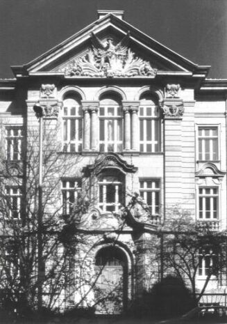 Haupteingang Tullastraße